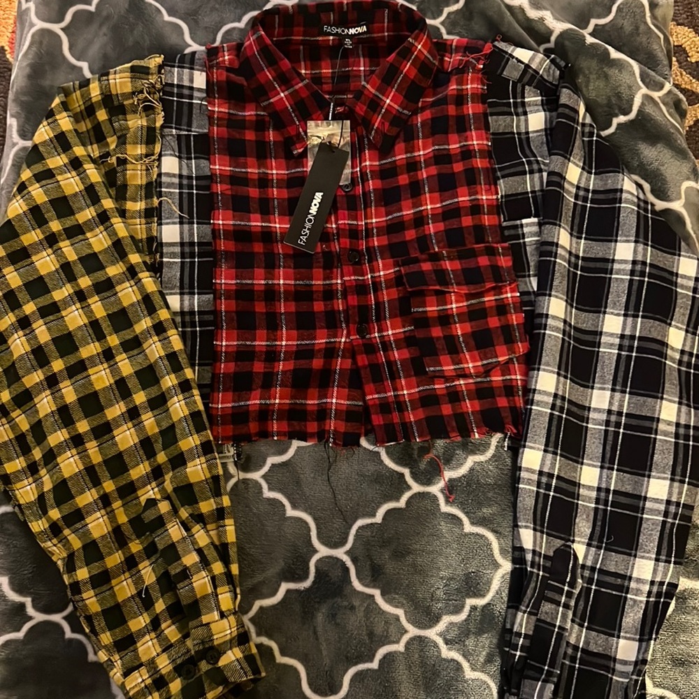 Fashion Nova ‘Off Line’ Plaid Crop Top.